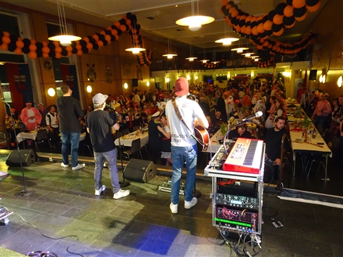 FW Sitzung DSC09326 Lupo 500x375